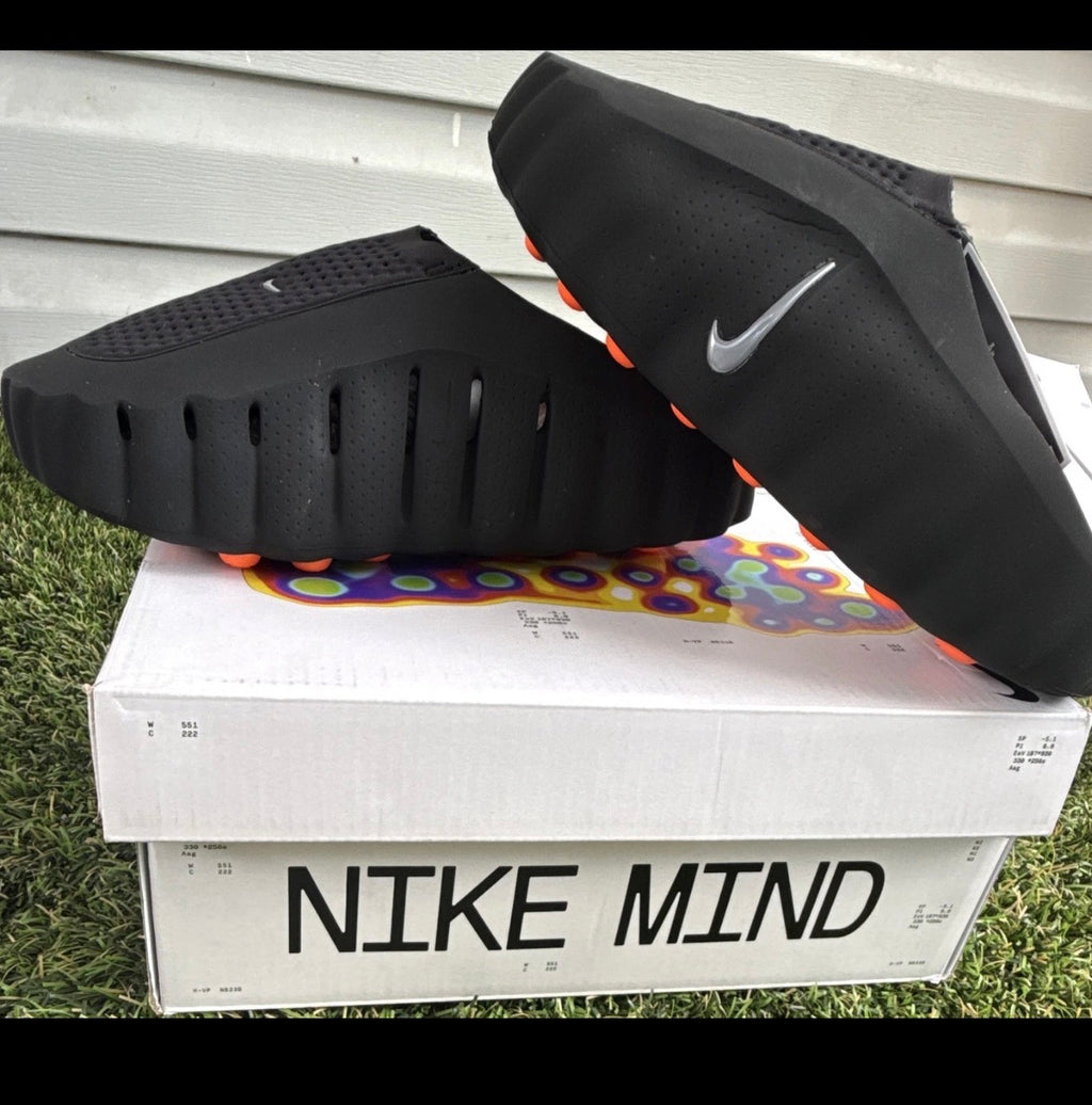 Nike MIND 001